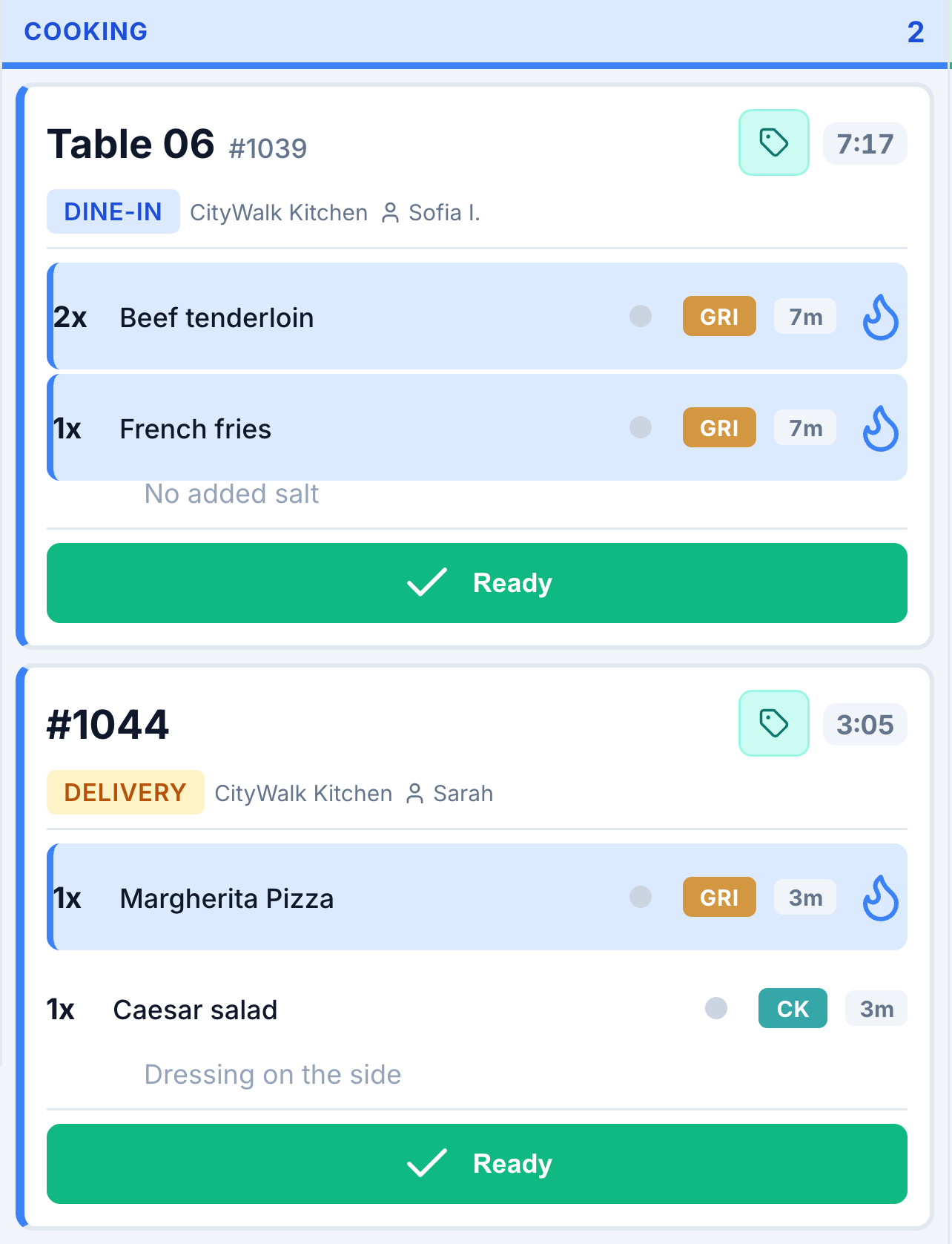 HoreX kitchen queue with pending, cooking and ready orders across stations; dine-in and delivery orders in the cooking queue
